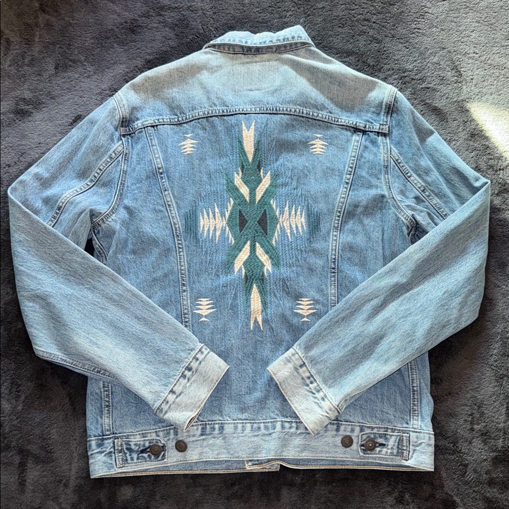 Lucky Brand Embroidered Trucker Jacket - S - Picture 3 of 5